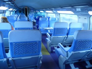 TGV2等車 「集団見合い式」シートアレンジ